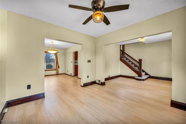 4301 Gamma Avenue, Newburgh Heights, OH 44105