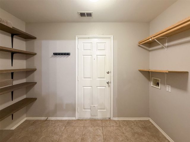 1578 Crown View Drive, Little Elm, TX 75068