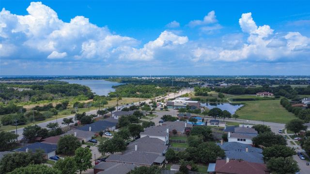 1578 Crown View Drive, Little Elm, TX 75068