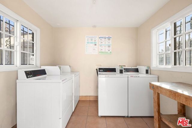 1108 E Fairview Boulevard, Inglewood, CA 90302