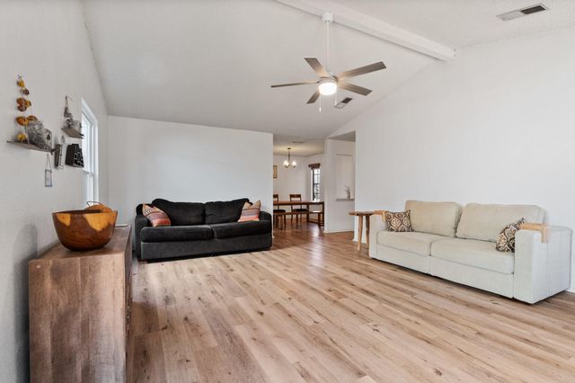 9826 Briar Ridge DR, Austin, TX 78748