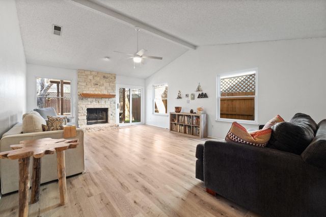 9826 Briar Ridge DR, Austin, TX 78748