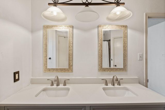 9826 Briar Ridge DR, Austin, TX 78748