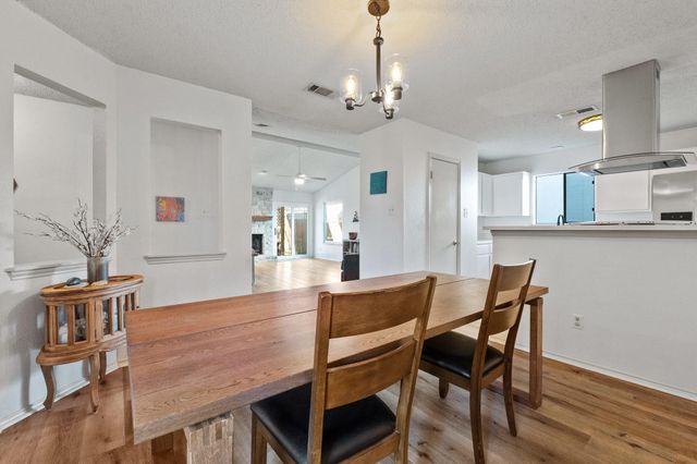 9826 Briar Ridge DR, Austin, TX 78748