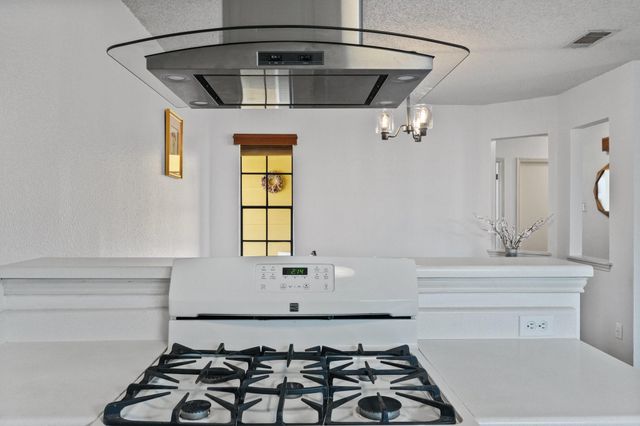 9826 Briar Ridge DR, Austin, TX 78748