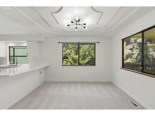 1800 Nw SLUMAN Rd, Vancouver, WA 98665