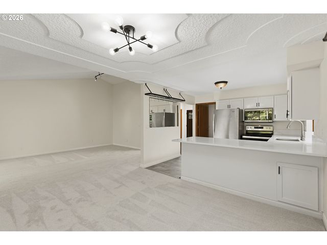 1800 Nw SLUMAN Rd, Vancouver, WA 98665