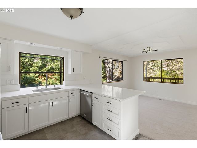 1800 Nw SLUMAN Rd, Vancouver, WA 98665