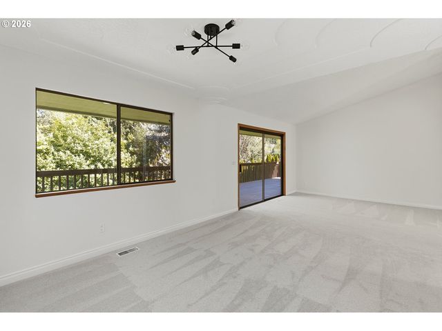 1800 Nw SLUMAN Rd, Vancouver, WA 98665