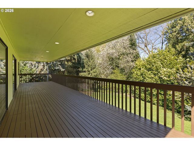 1800 Nw SLUMAN Rd, Vancouver, WA 98665