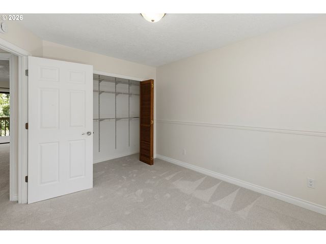 1800 Nw SLUMAN Rd, Vancouver, WA 98665