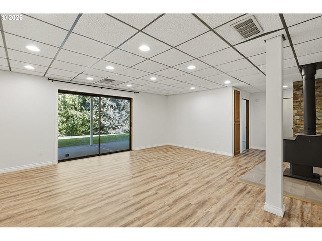 1800 Nw SLUMAN Rd, Vancouver, WA 98665