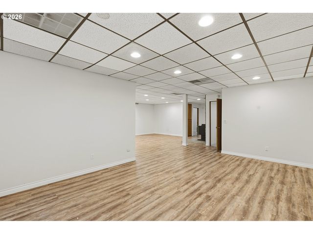 1800 Nw SLUMAN Rd, Vancouver, WA 98665