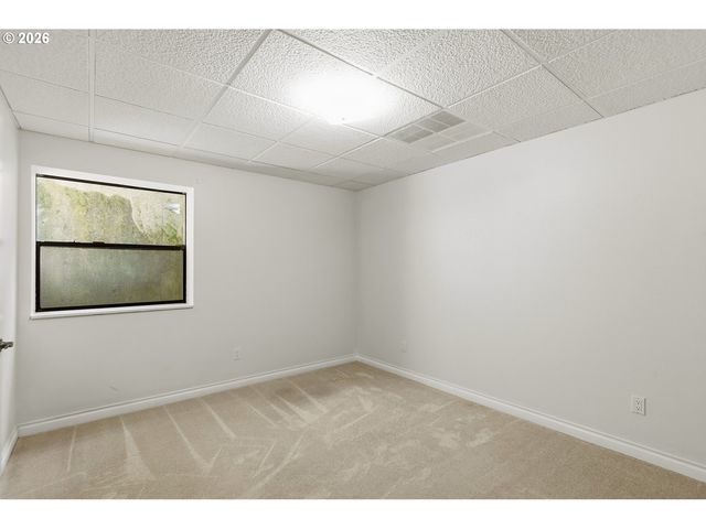 1800 Nw SLUMAN Rd, Vancouver, WA 98665