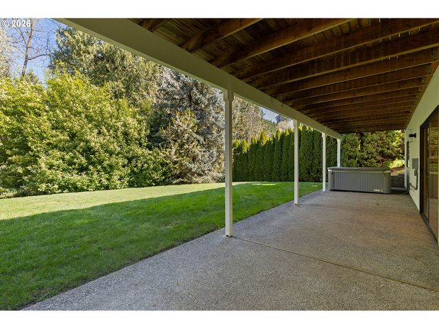 1800 Nw SLUMAN Rd, Vancouver, WA 98665