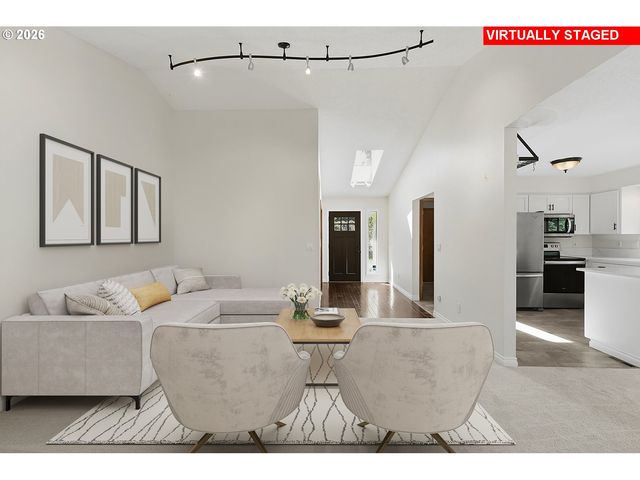 1800 Nw SLUMAN Rd, Vancouver, WA 98665