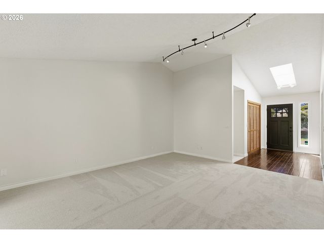 1800 Nw SLUMAN Rd, Vancouver, WA 98665