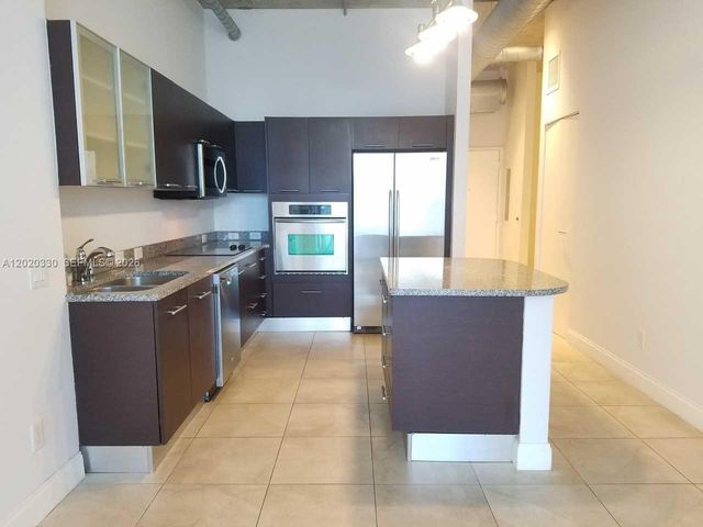 3029 NE 188th St 323, Aventura, FL 33180