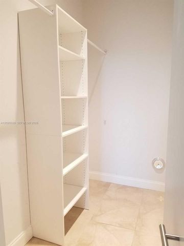 3029 NE 188th St 323, Aventura, FL 33180