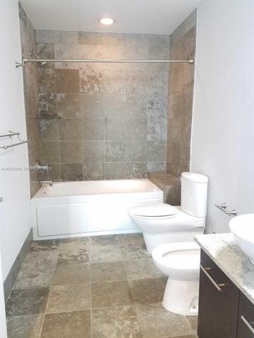 3029 NE 188th St 323, Aventura, FL 33180