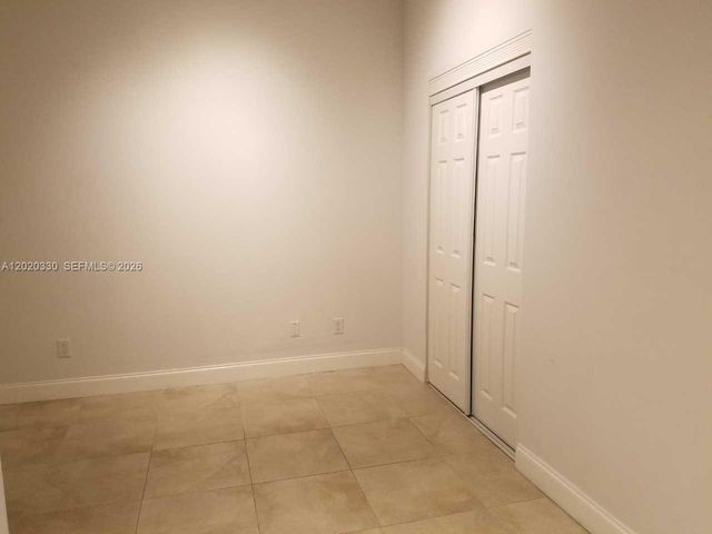 3029 NE 188th St 323, Aventura, FL 33180