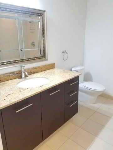 3029 NE 188th St 323, Aventura, FL 33180