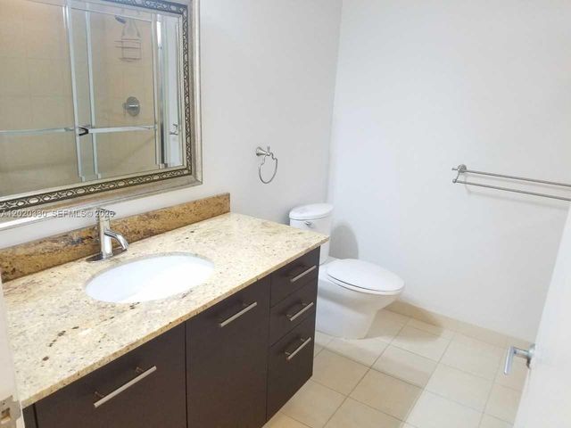 3029 NE 188th St 323, Aventura, FL 33180