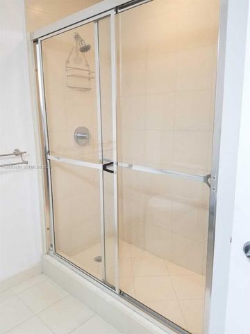 3029 NE 188th St 323, Aventura, FL 33180