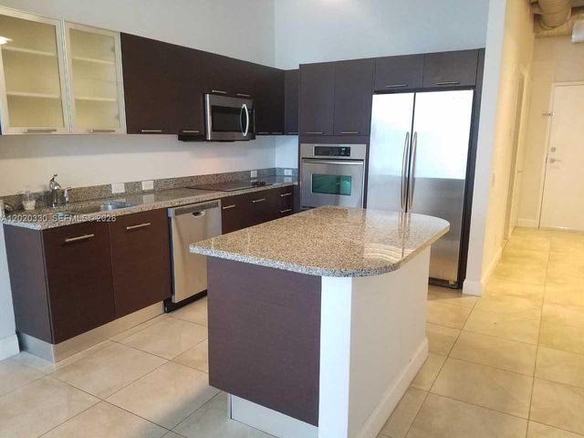 3029 NE 188th St 323, Aventura, FL 33180