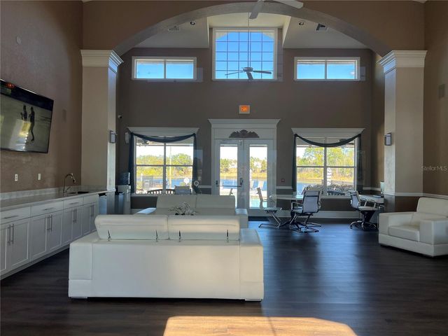 8915 LATREC AVE 2201, Orlando, FL 32819