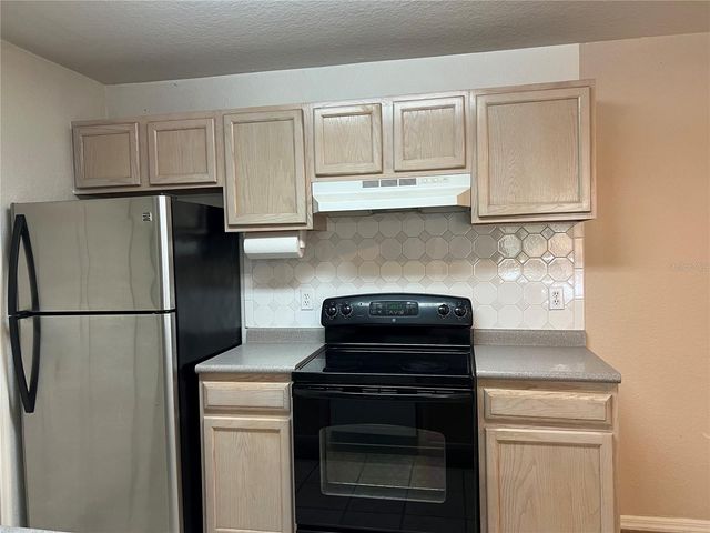 8915 LATREC AVE 2201, Orlando, FL 32819