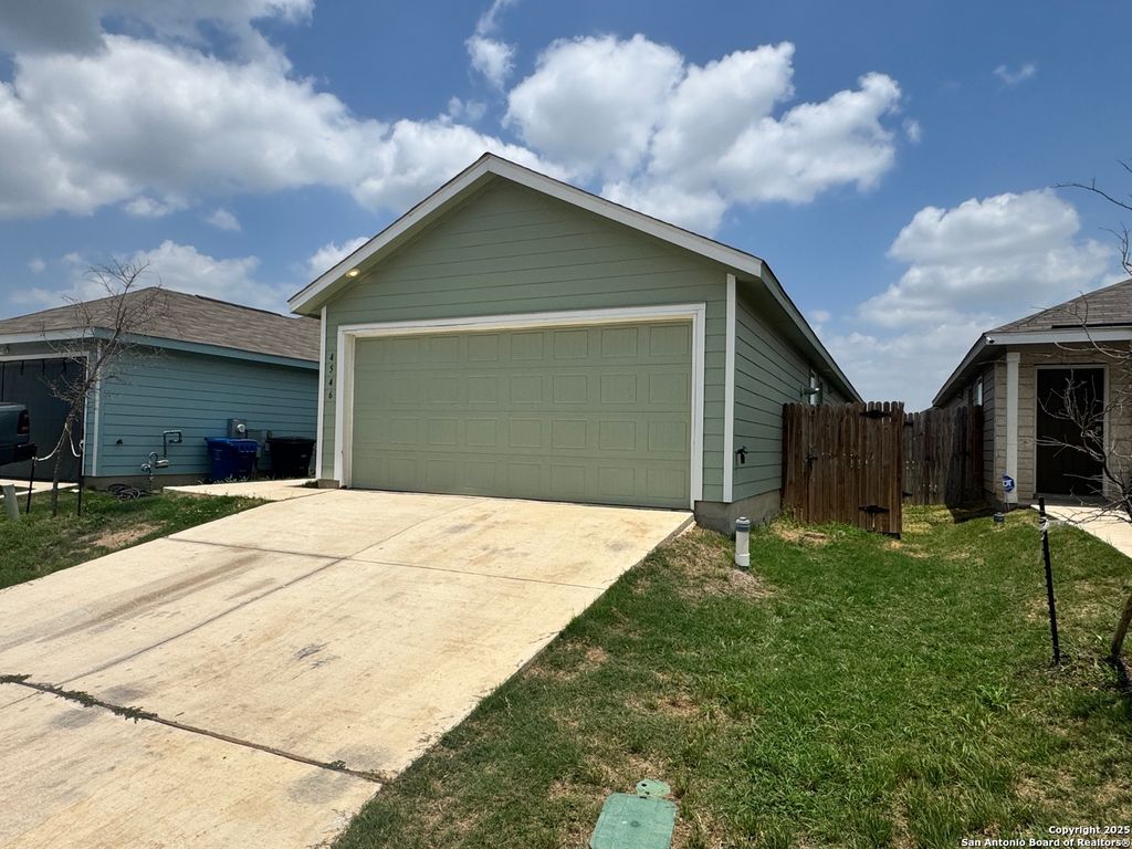 4546 Zoe Pass, San Antonio, TX 78222