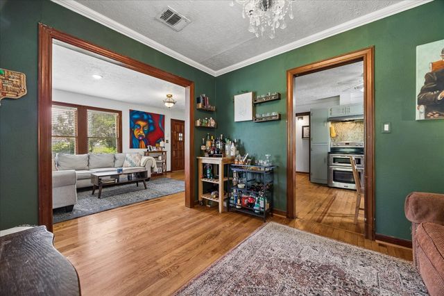 302 Damon Street, Richmond, TX 77406