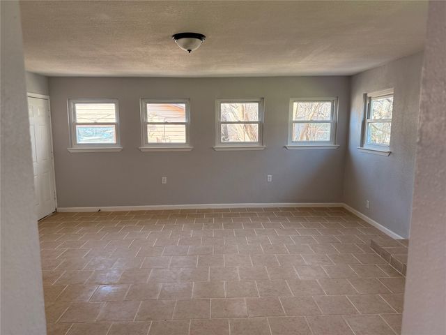 7221 Van Natta Lane, Fort Worth, TX 76112