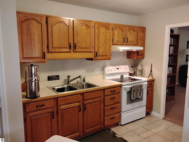 1607 E High Street, Mt Pleasant, MI 48858