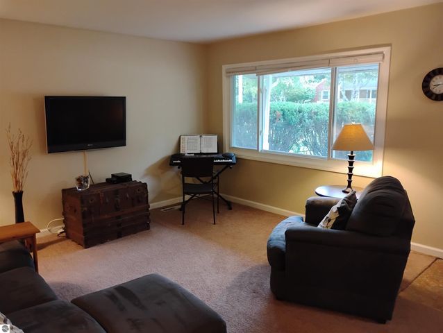 1607 E High Street, Mt Pleasant, MI 48858