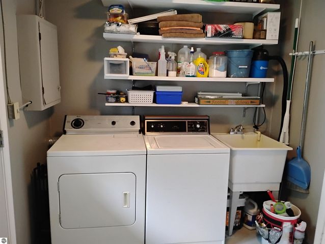 1607 E High Street, Mt Pleasant, MI 48858