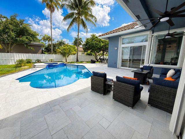 13755 NW 18th Ct, Pembroke Pines, FL 33028