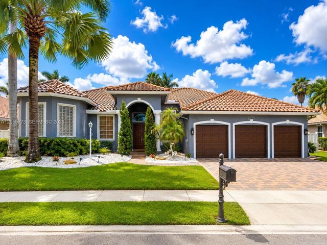 13755 NW 18th Ct, Pembroke Pines, FL 33028