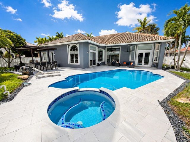 13755 NW 18th Ct, Pembroke Pines, FL 33028