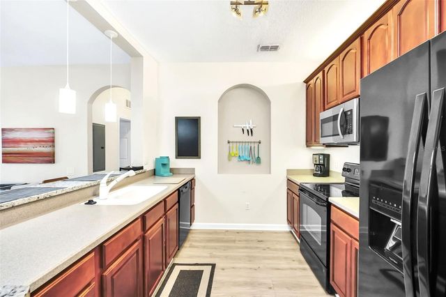 4862 CAYVIEW AVENUE 202, Orlando, FL 32819