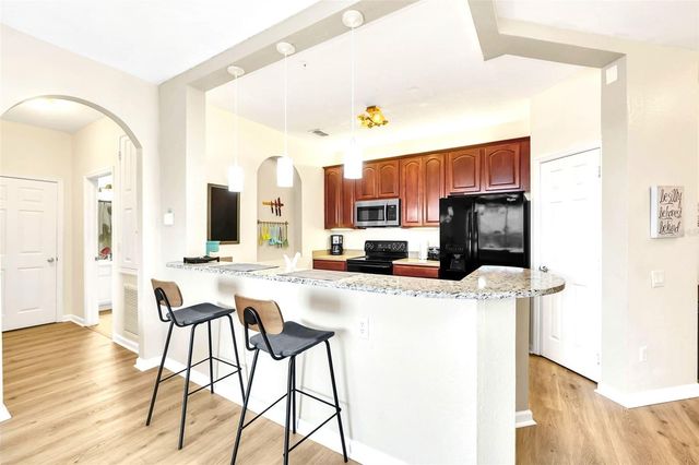 4862 CAYVIEW AVENUE 202, Orlando, FL 32819