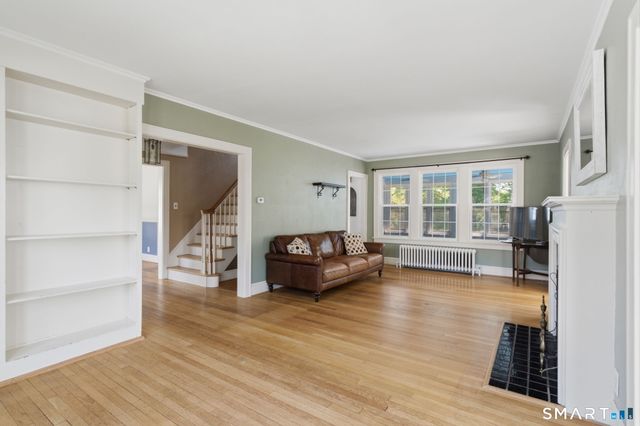 25 Walnut Street, Naugatuck, CT 06770
