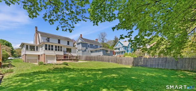 25 Walnut Street, Naugatuck, CT 06770