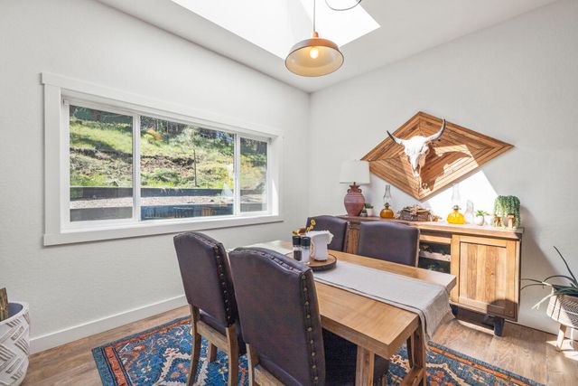 2426 Pine Grove Road, Klamath Falls, OR 97603