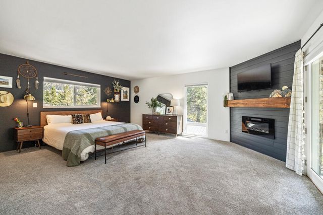 2426 Pine Grove Road, Klamath Falls, OR 97603