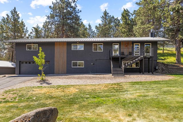 2426 Pine Grove Road, Klamath Falls, OR 97603