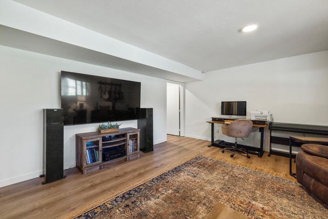 2426 Pine Grove Road, Klamath Falls, OR 97603