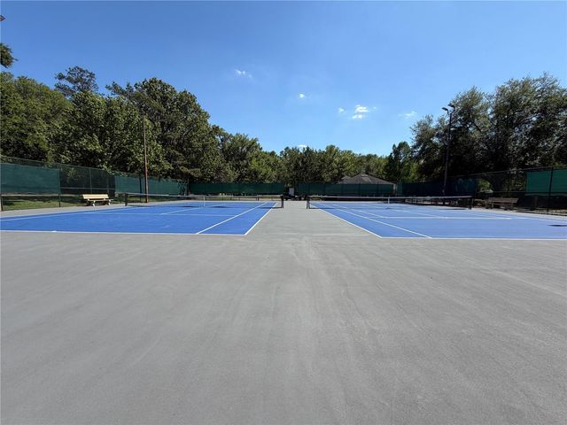 421 NW 48TH BOULEVARD, Gainesville, FL 32607