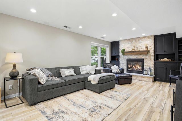 13040 Emmer Place, Apple Valley, MN 55124